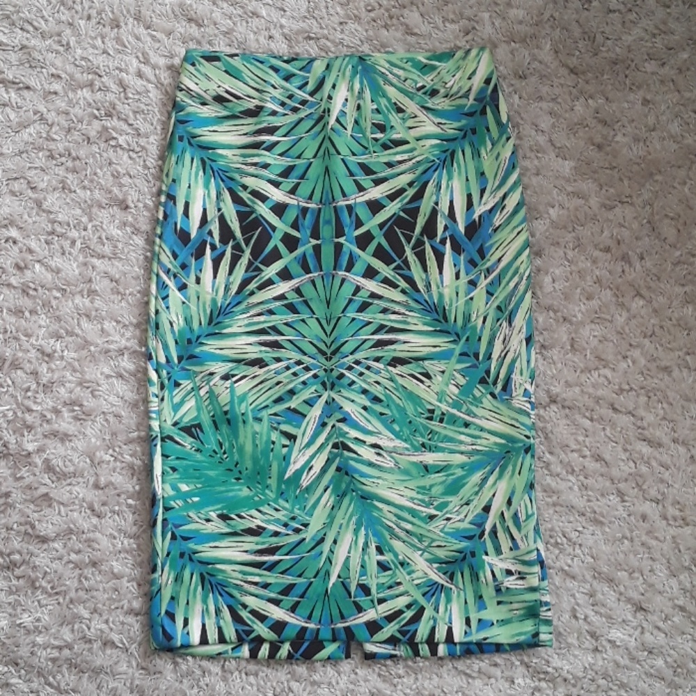 🌴Palm branch high waisted pencil skirt
